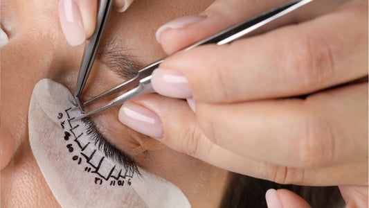 5 Signs You Should Enroll in a Lash Artist Training Program