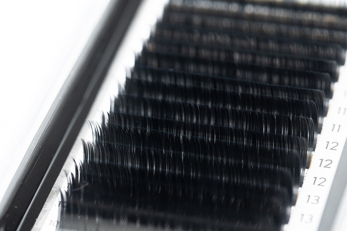 Premium Silk Mixed Lash Extensions - D Curl