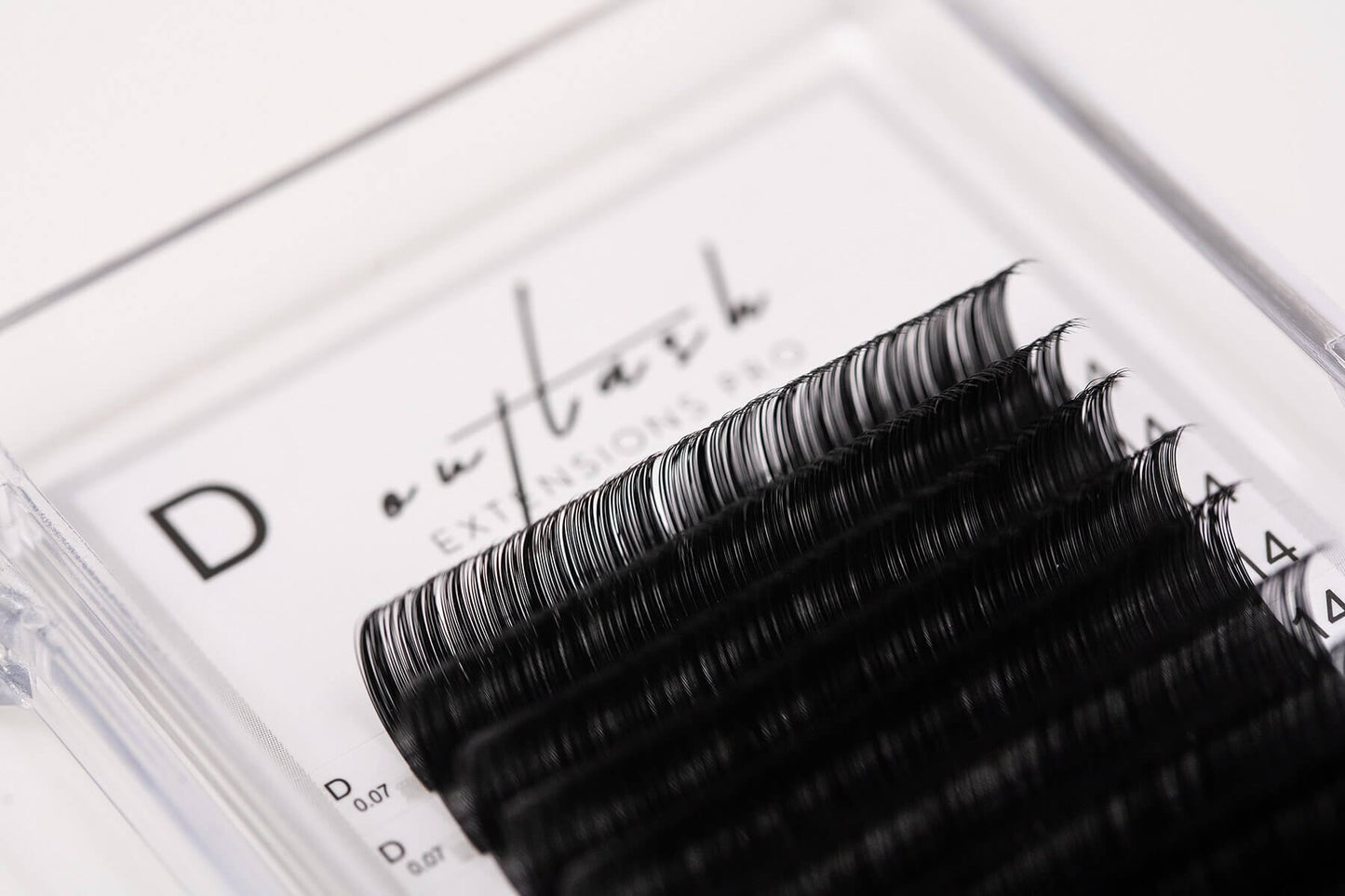 Ultra-Light Cashmere Lash Extensions - D Curl