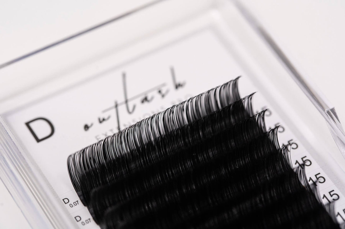 Ultra-Light Cashmere Lash Extensions - D Curl