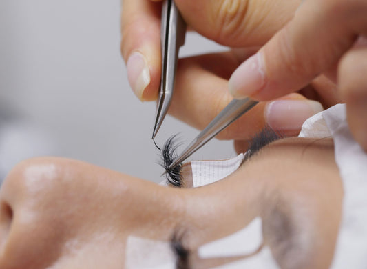 Choosing the Right Lash Extension Class for Your Career
