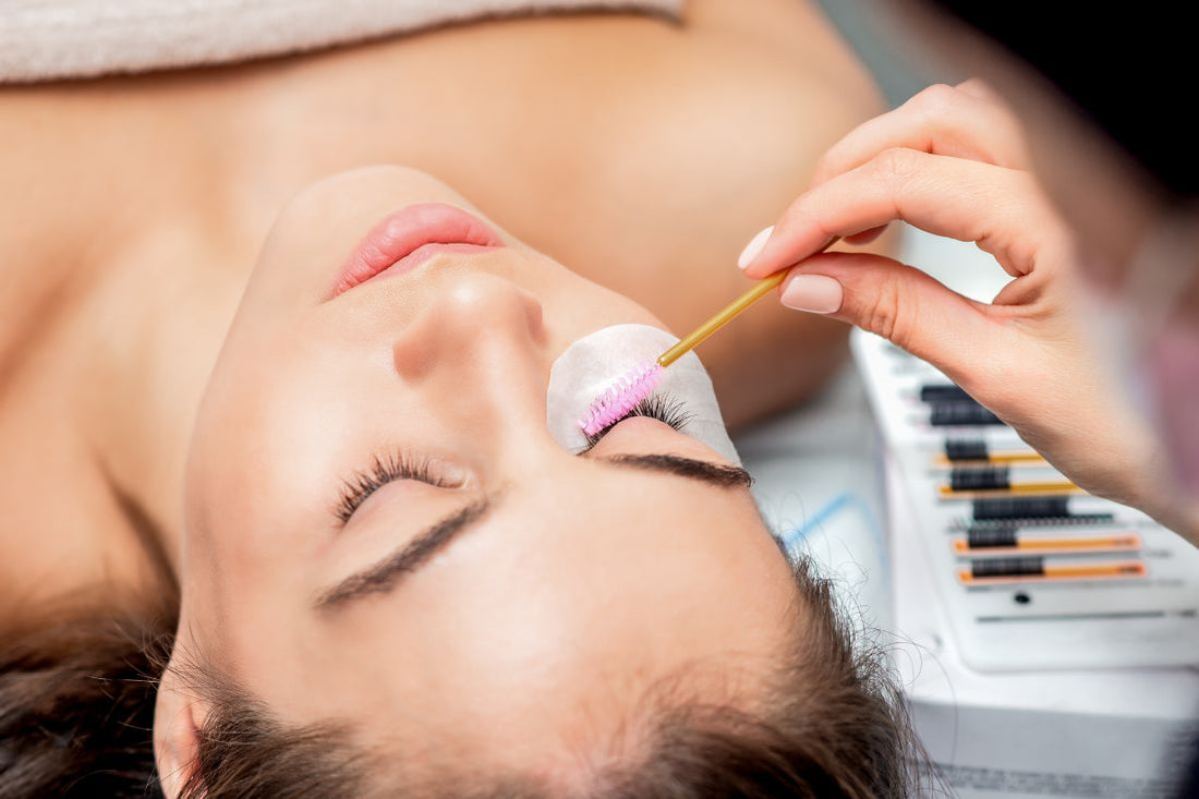 How to Create an Irresistible Lash Menu That Converts Browsers into Bookings A Strategic Guide for Lash Techs