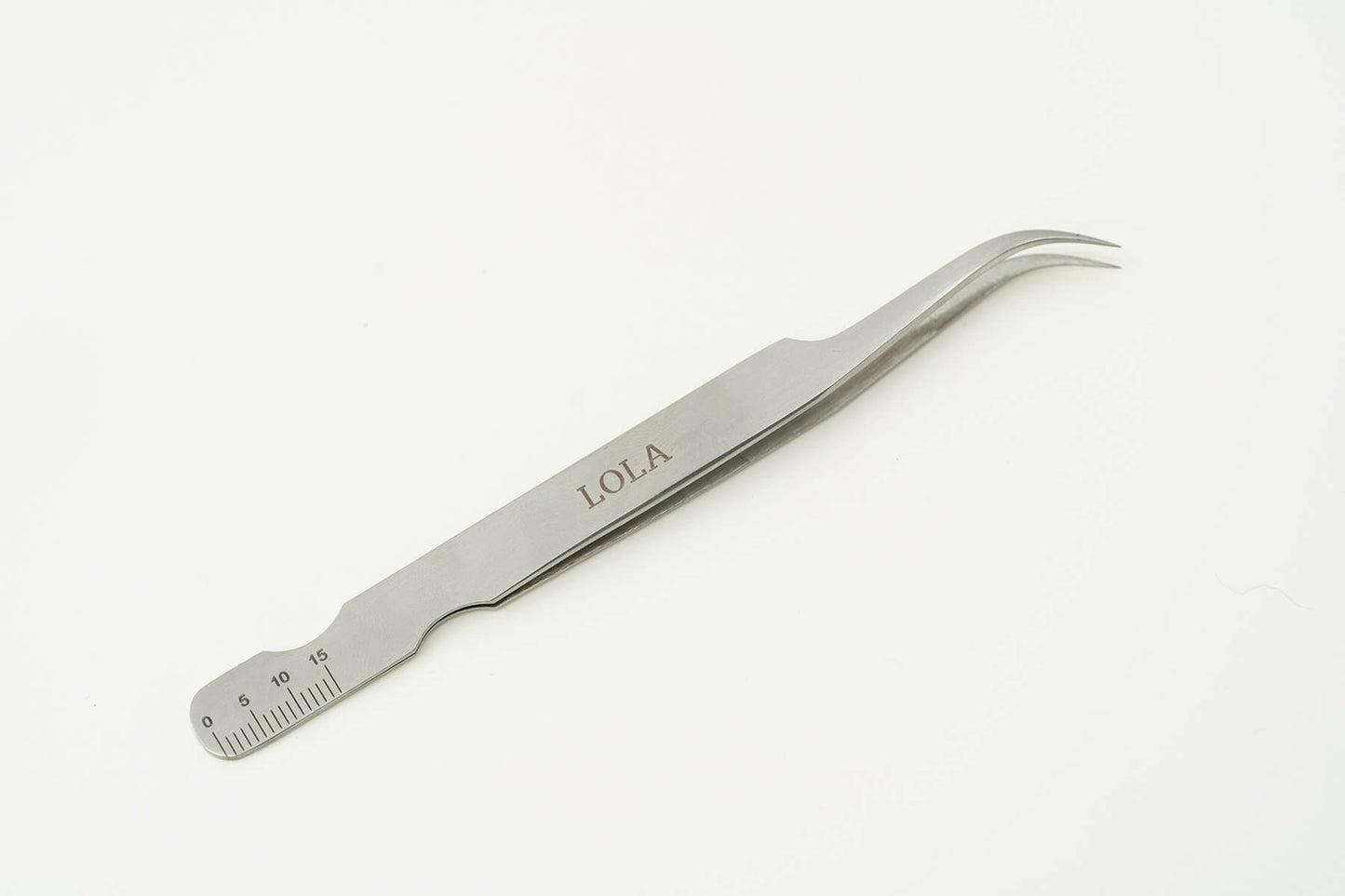 Lola Tweezer