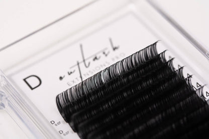 Ultra-Light Cashmere Lash Extensions - D Curl